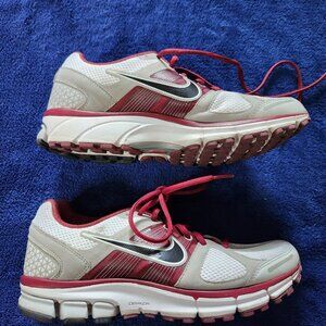 Nike womens Fitsole sneakers, size 10, Garnet/Dark red & white